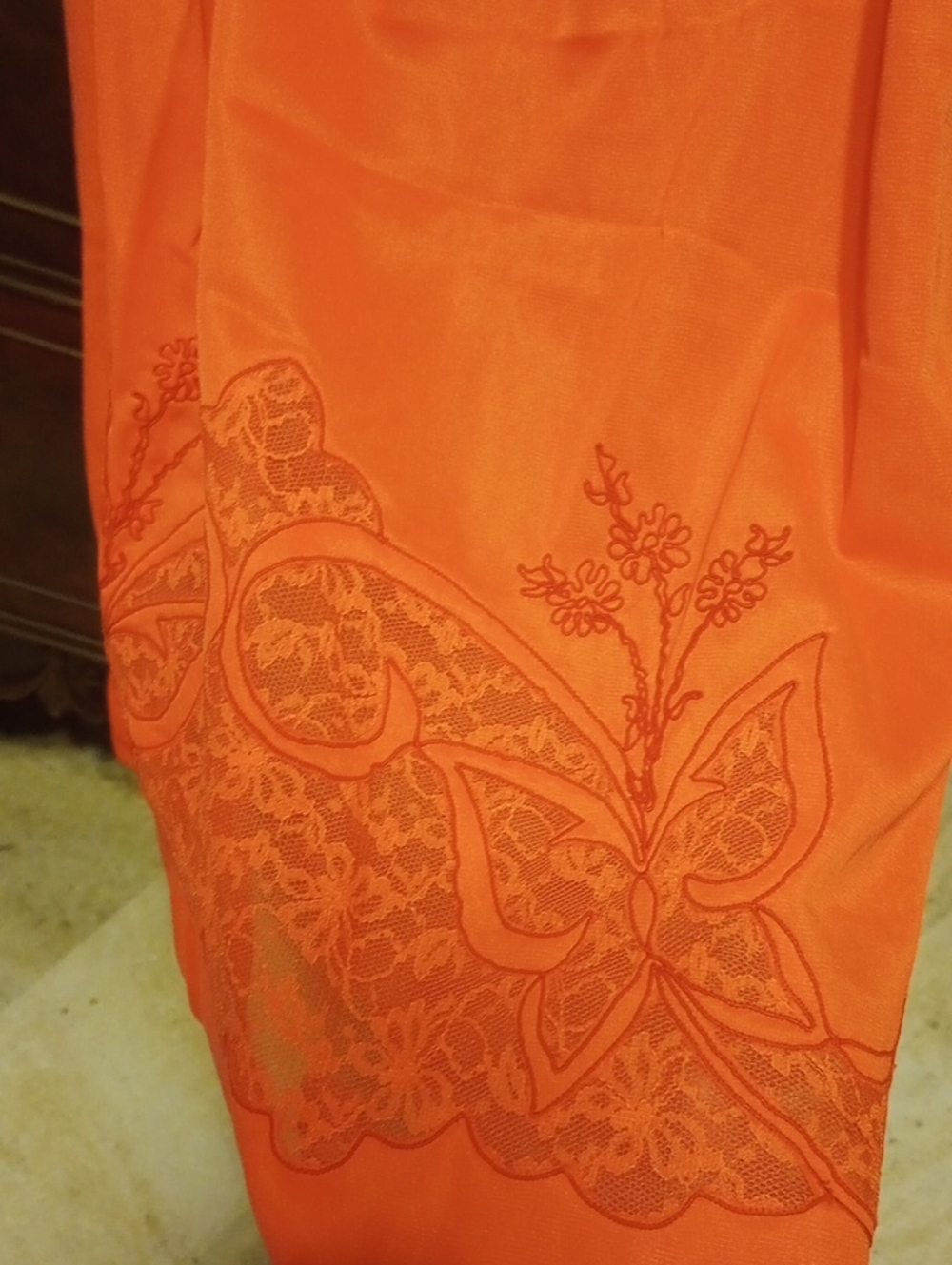RARE Carol Ann Med Vintage Red Nylon Half Slip w/ Embroidered Lace Butterflies - Picture 2 of 4